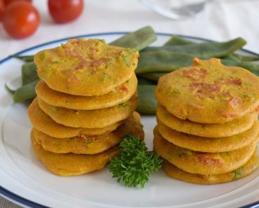 Mini tortitas saladas de harina de garbanzos: receta saludable vegana y sin gluten