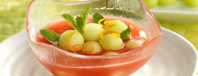 Gazpacho de sandía y melón con virutas de naranja Gazpacho de sandía y melón con virutas de naranja